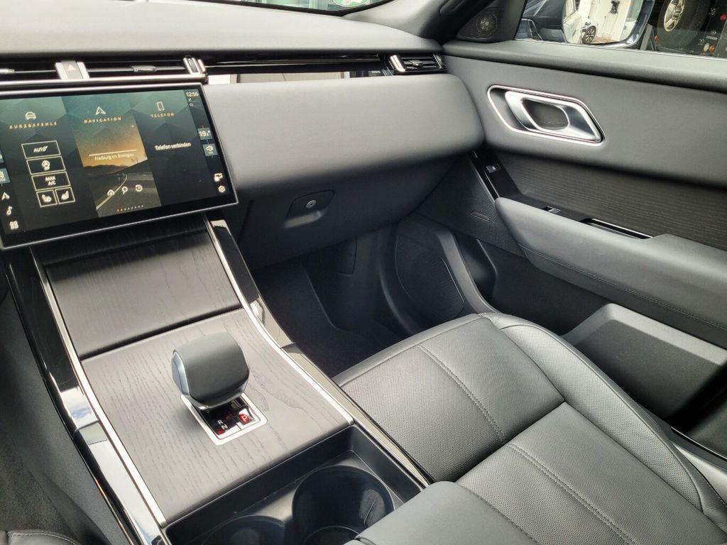 Land Rover Range Rover Velar 2024 г. Серый, пробег 29595 км