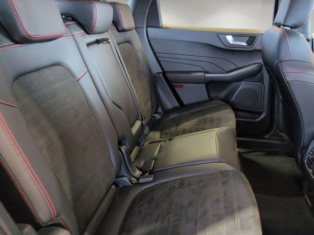 Ford Kuga 2023 г. Синий, пробег 59401 км