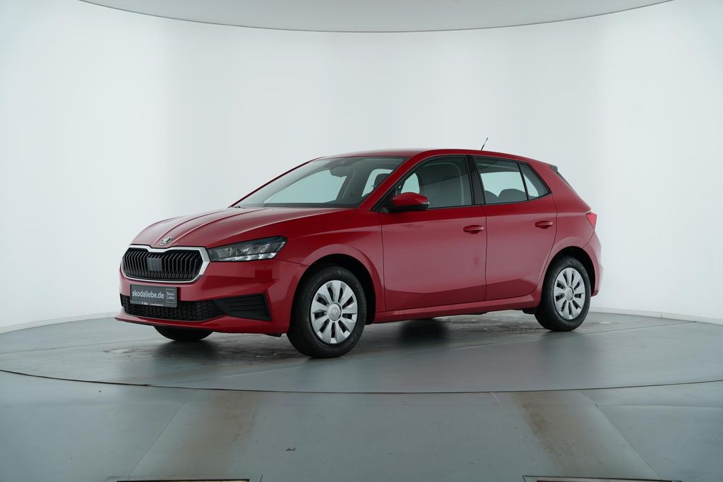 Skoda Fabia 2022 г. Красный, пробег 44073 км