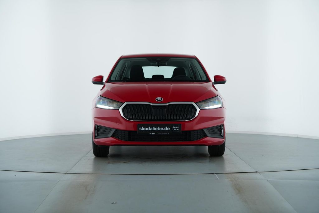 Skoda Fabia 2022 г. Красный, пробег 44073 км