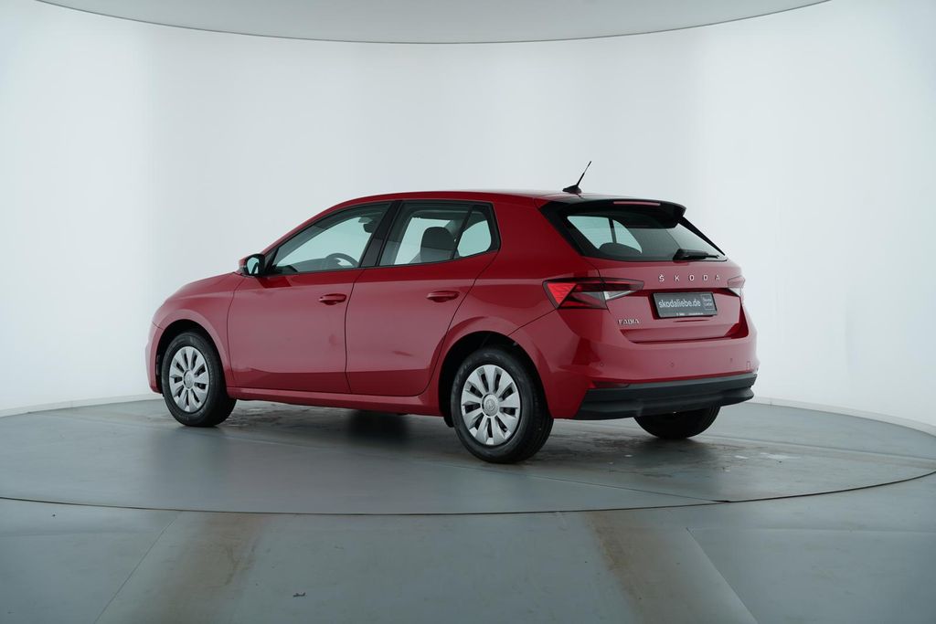 Skoda Fabia 2022 г. Красный, пробег 44073 км