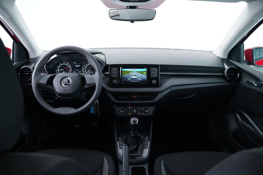 Skoda Fabia 2022 г. Красный, пробег 44073 км