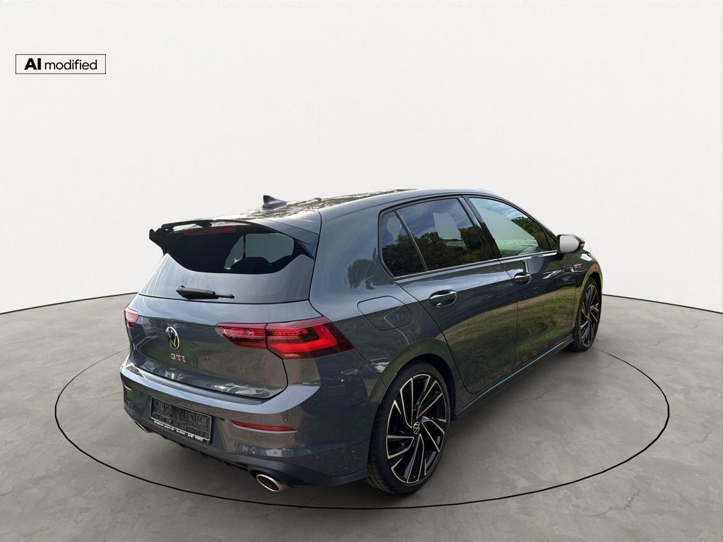 Volkswagen Golf 2022 г. Серый, пробег 35045 км