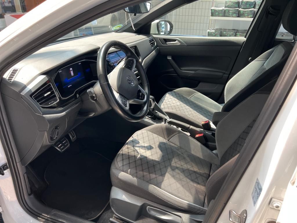 Volkswagen Taigo 2023 г. Белый, пробег 32277 км