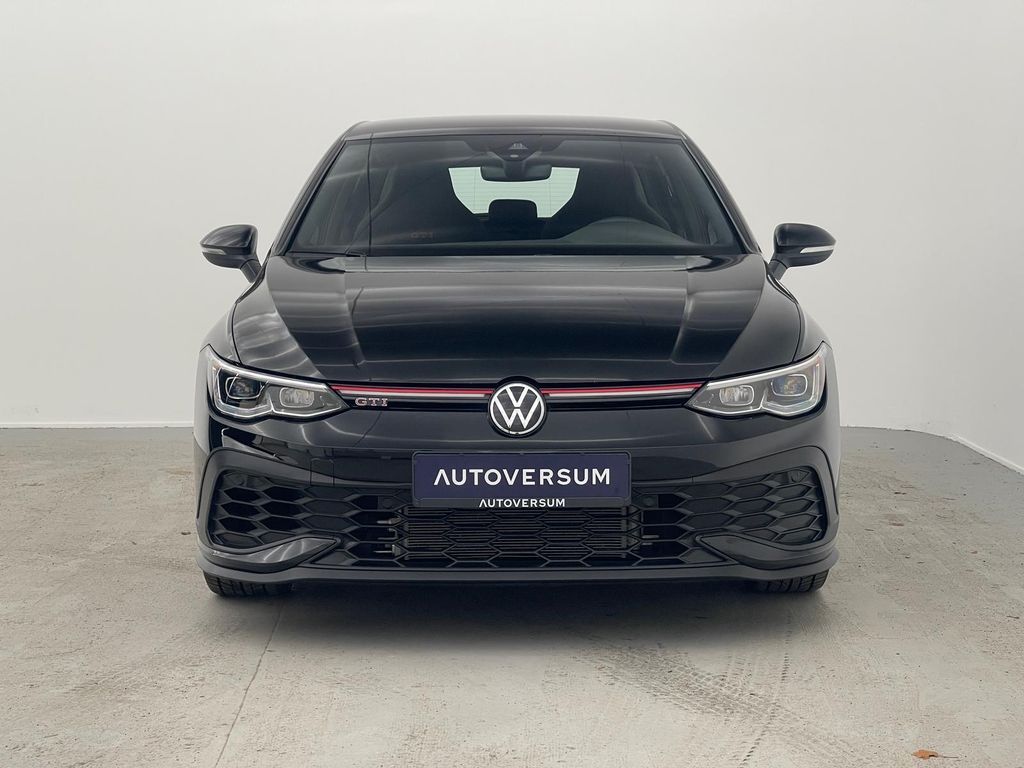 Volkswagen Golf 2024 г. Чёрный, пробег 30817 км