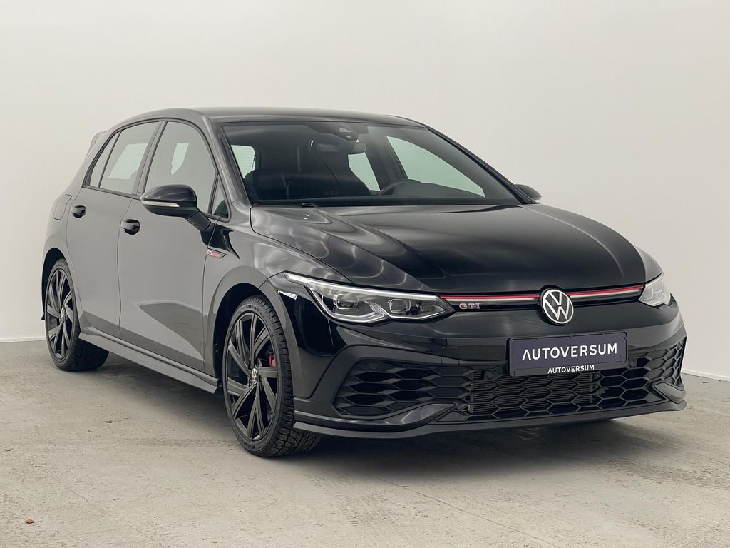 Volkswagen Golf 2024 г. Чёрный, пробег 30817 км