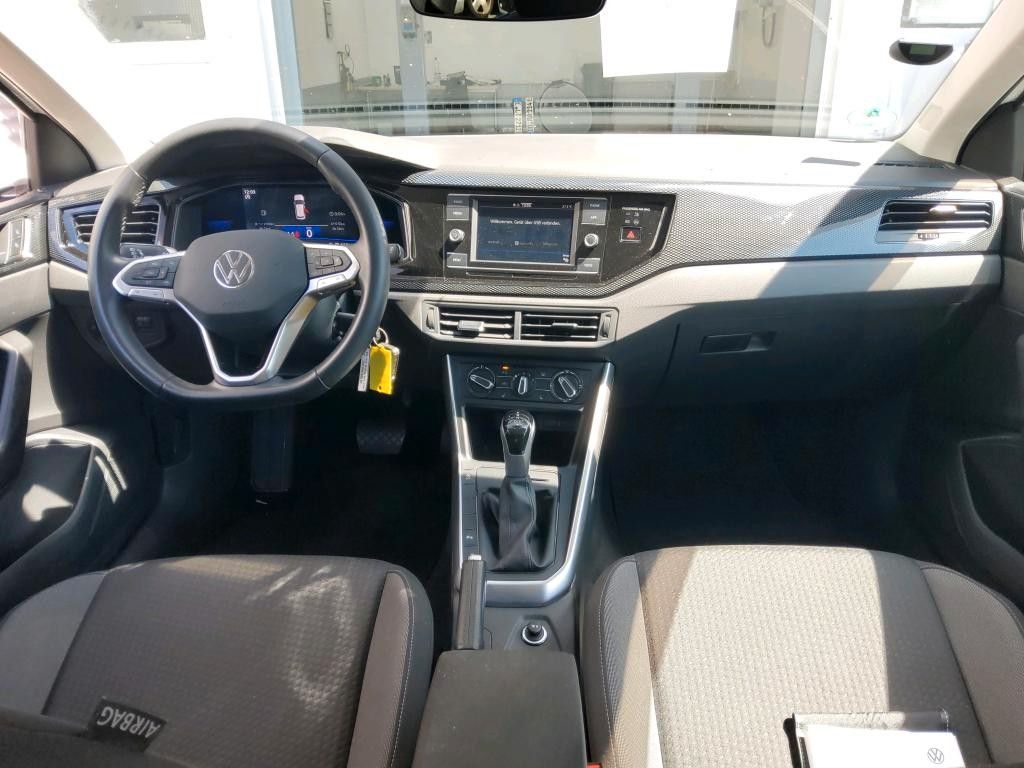 Volkswagen Taigo 2022 г. Белый, пробег 18221 км