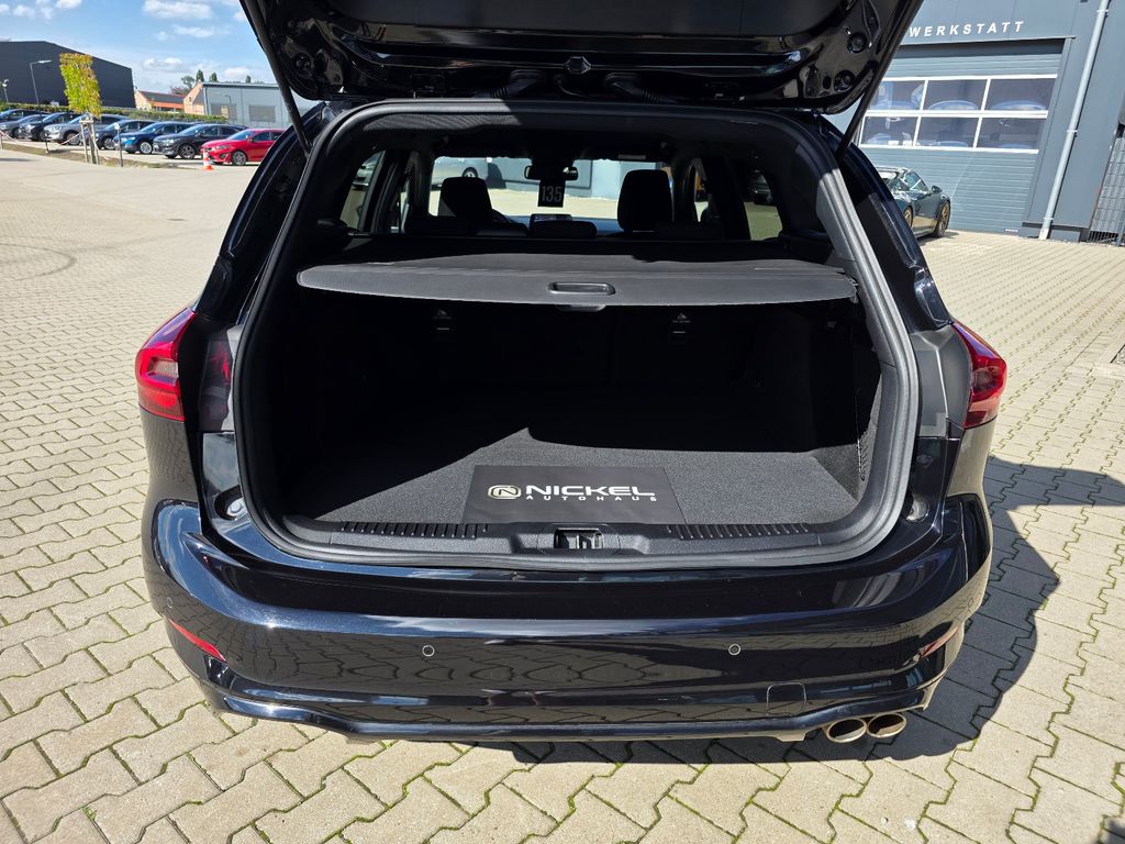 Ford Focus 2023 г. Чёрный, пробег 46000 км