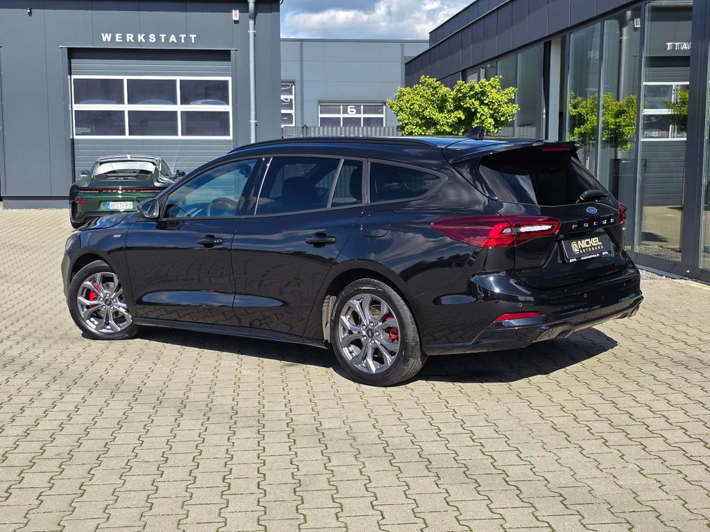 Ford Focus 2023 г. Чёрный, пробег 46000 км