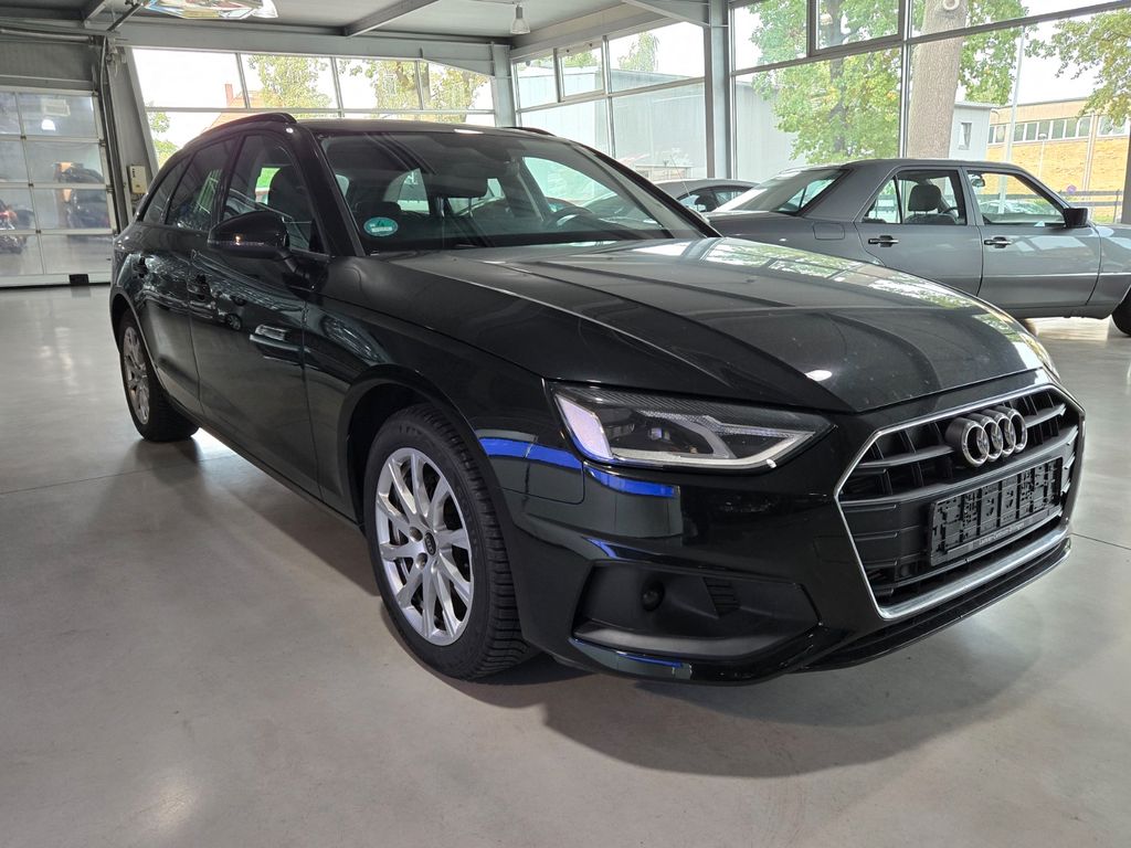 Audi A4 2023 г. Чёрный, пробег 52100 км