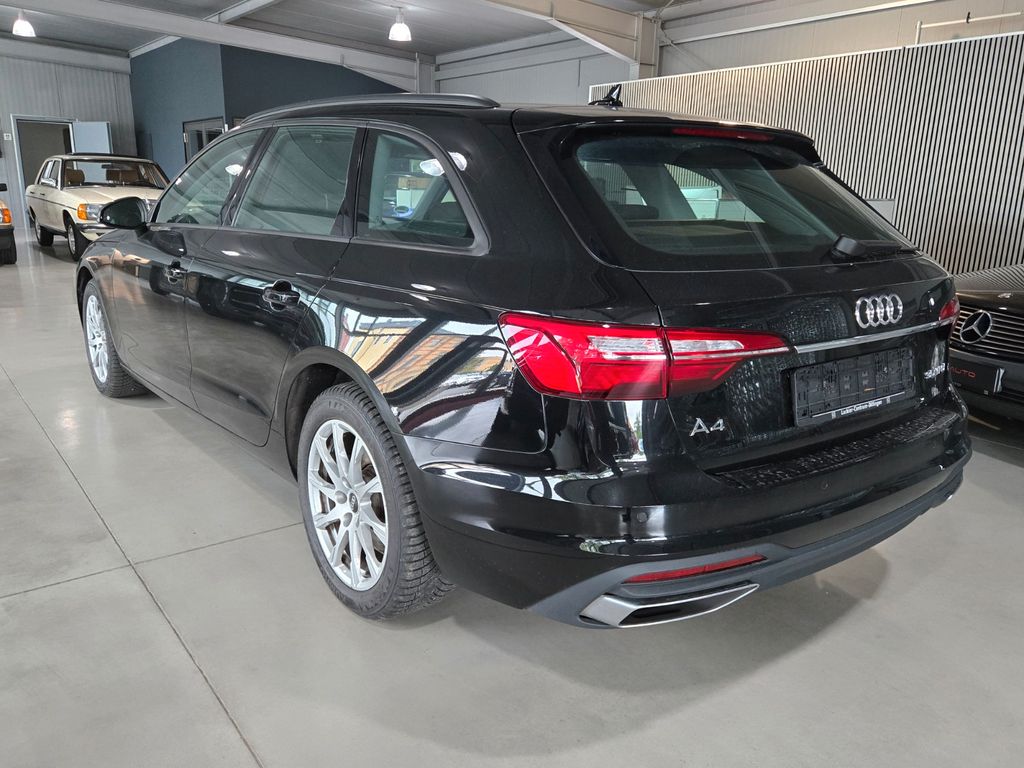 Audi A4 2023 г. Чёрный, пробег 52100 км