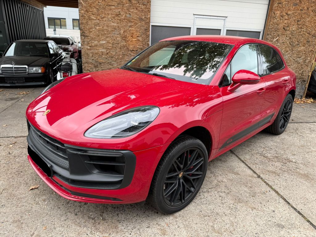 Porsche Macan 2023 г. Красный, пробег 43150 км