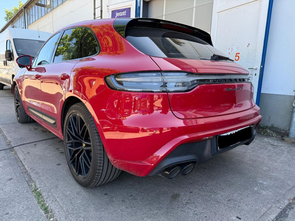 Porsche Macan 2023 г. Красный, пробег 43150 км