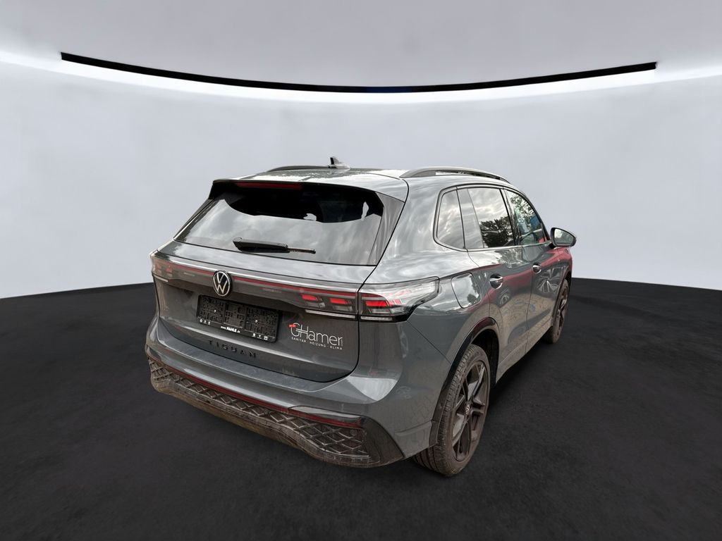 Volkswagen Tiguan 2025 г. Серый, пробег 41000 км