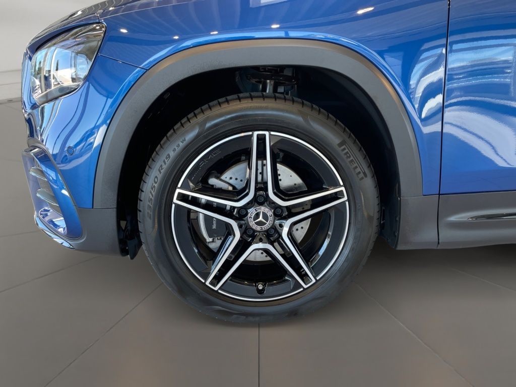 Mercedes-Benz GLB 200 2025 г. Синий, пробег 21330 км