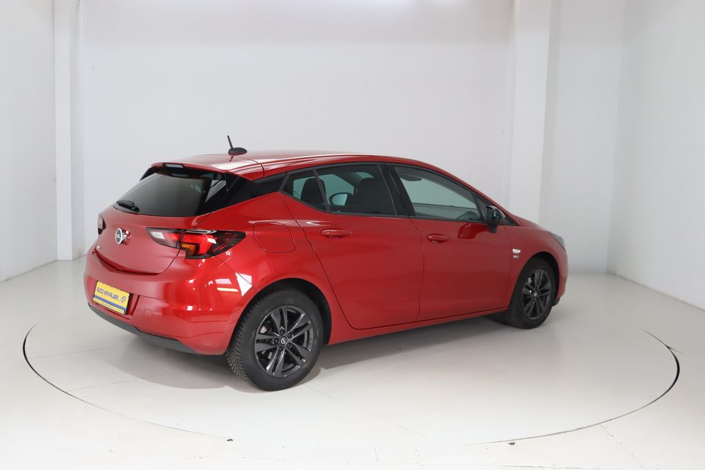 Opel Astra 2021 г. Красный, пробег 59987 км