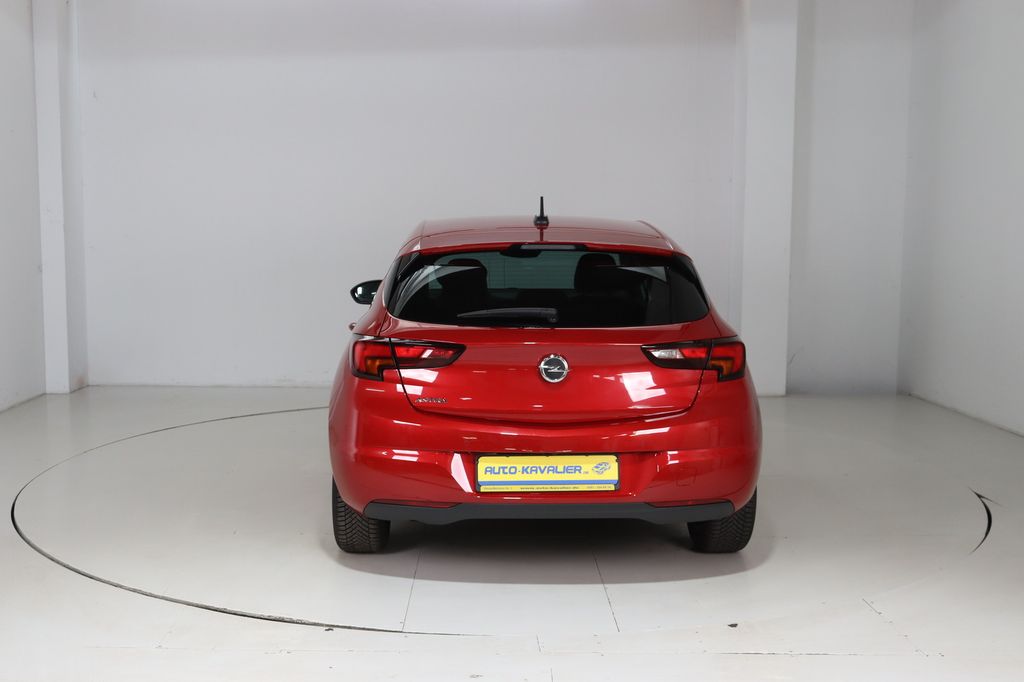 Opel Astra 2021 г. Красный, пробег 59987 км