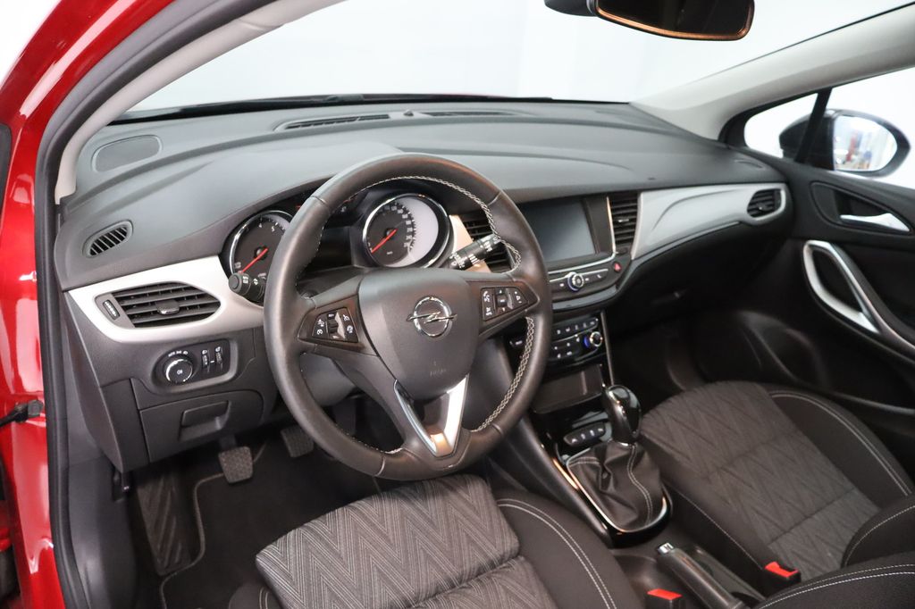 Opel Astra 2021 г. Красный, пробег 59987 км