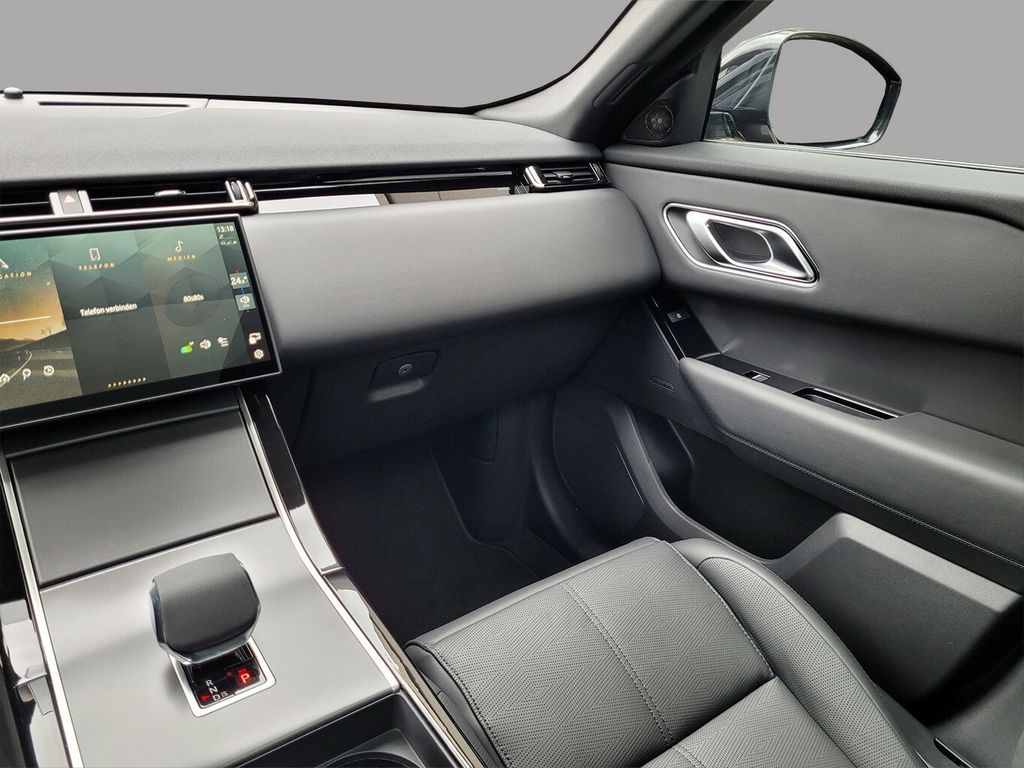 Land Rover Range Rover Velar 2024 г. Серый, пробег 37850 км