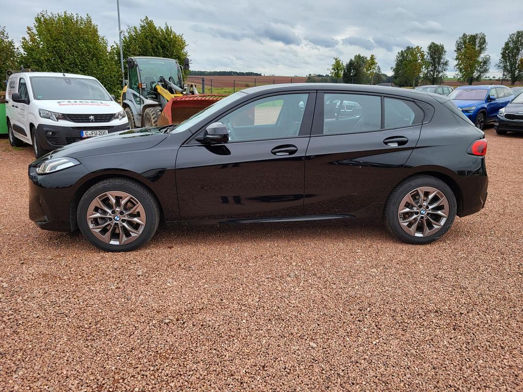 BMW 120 2025 г. Чёрный, пробег 45560 км