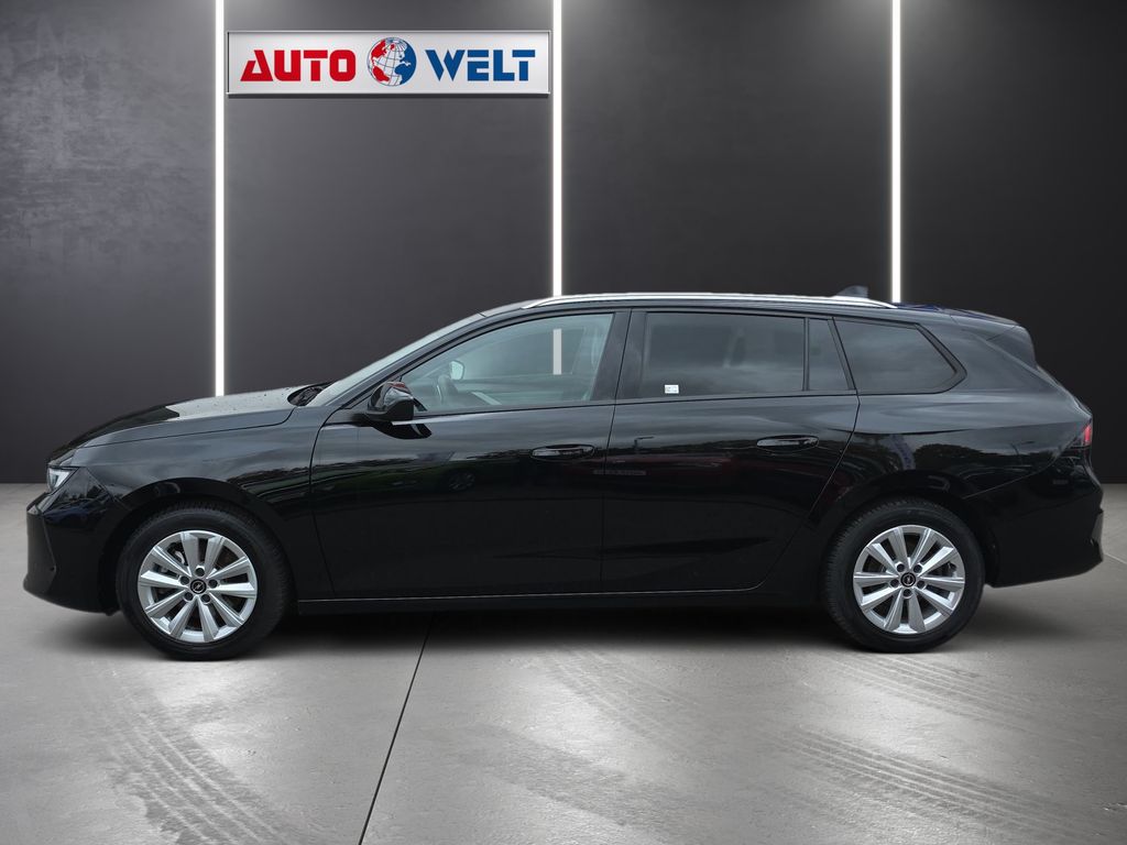 Opel Astra 2023 г. Чёрный, пробег 58072 км
