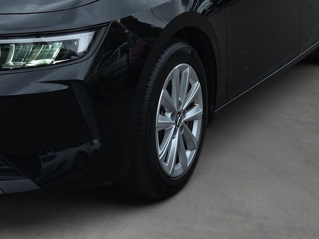 Opel Astra 2023 г. Чёрный, пробег 58072 км