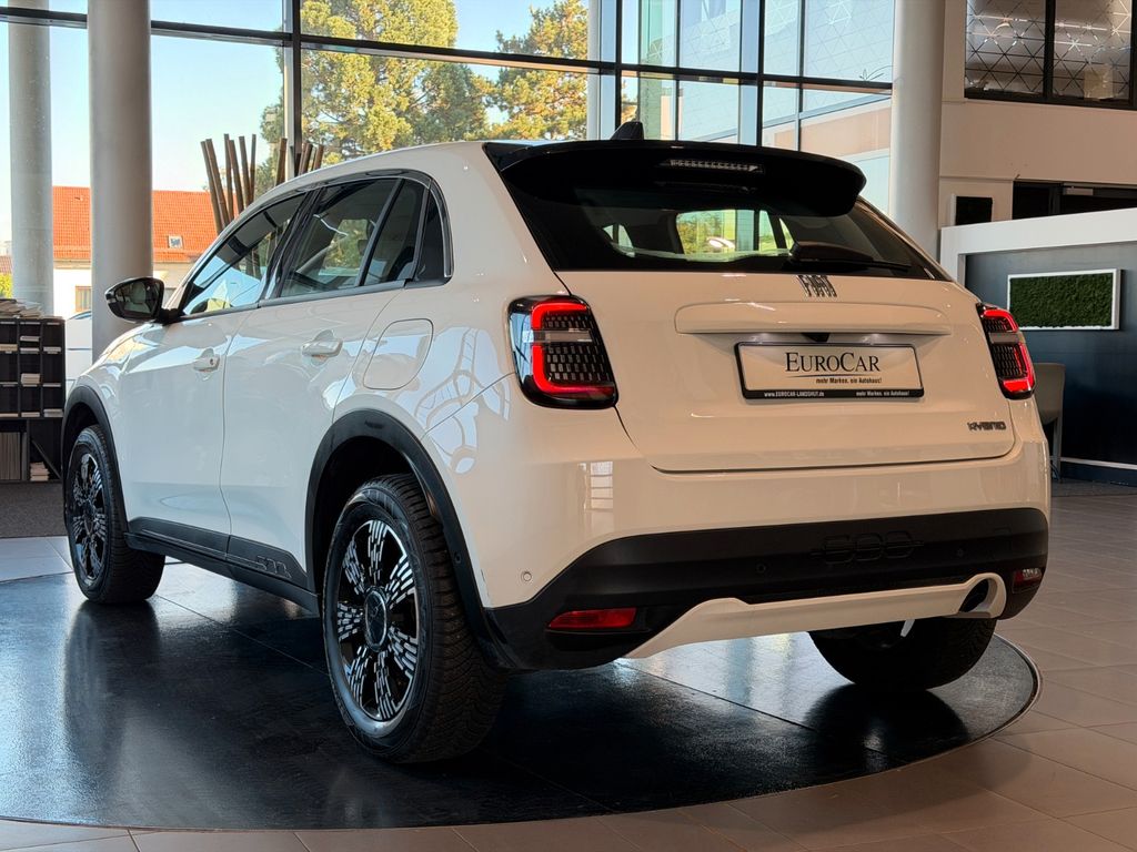 Fiat 600 2024 г. Белый, пробег 12024 км