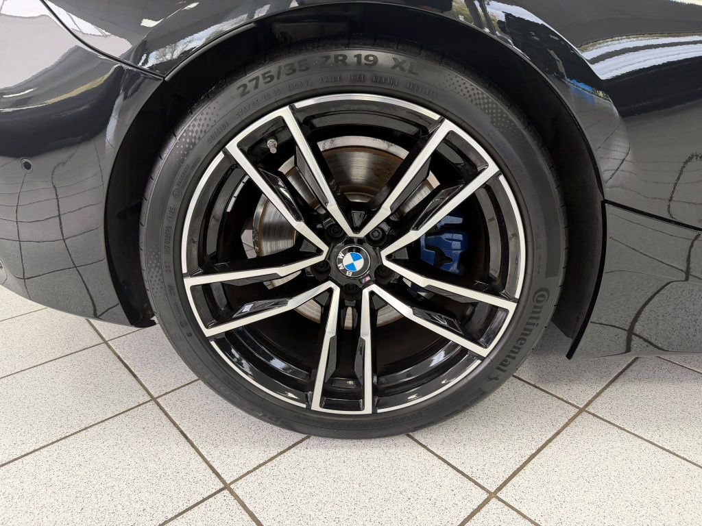 BMW X9 2025 г. Чёрный, пробег 15100 км