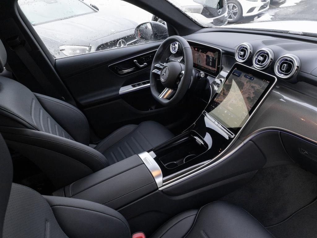 Mercedes-Benz GLC 300 2025 г. Белый, пробег 39297 км