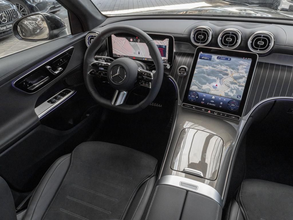 Mercedes-Benz GLC 300 2025 г. Чёрный, пробег 36500 км