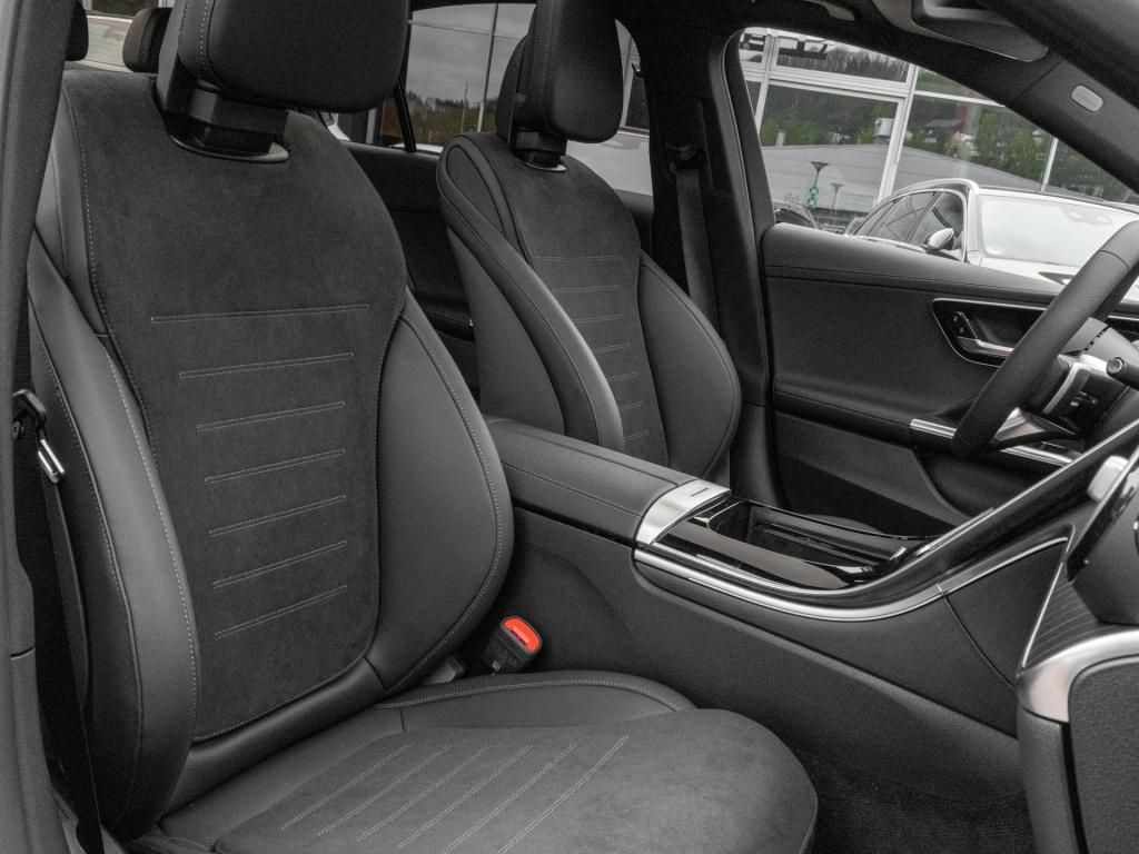 Mercedes-Benz C 200 2025 г. Чёрный, пробег 14500 км