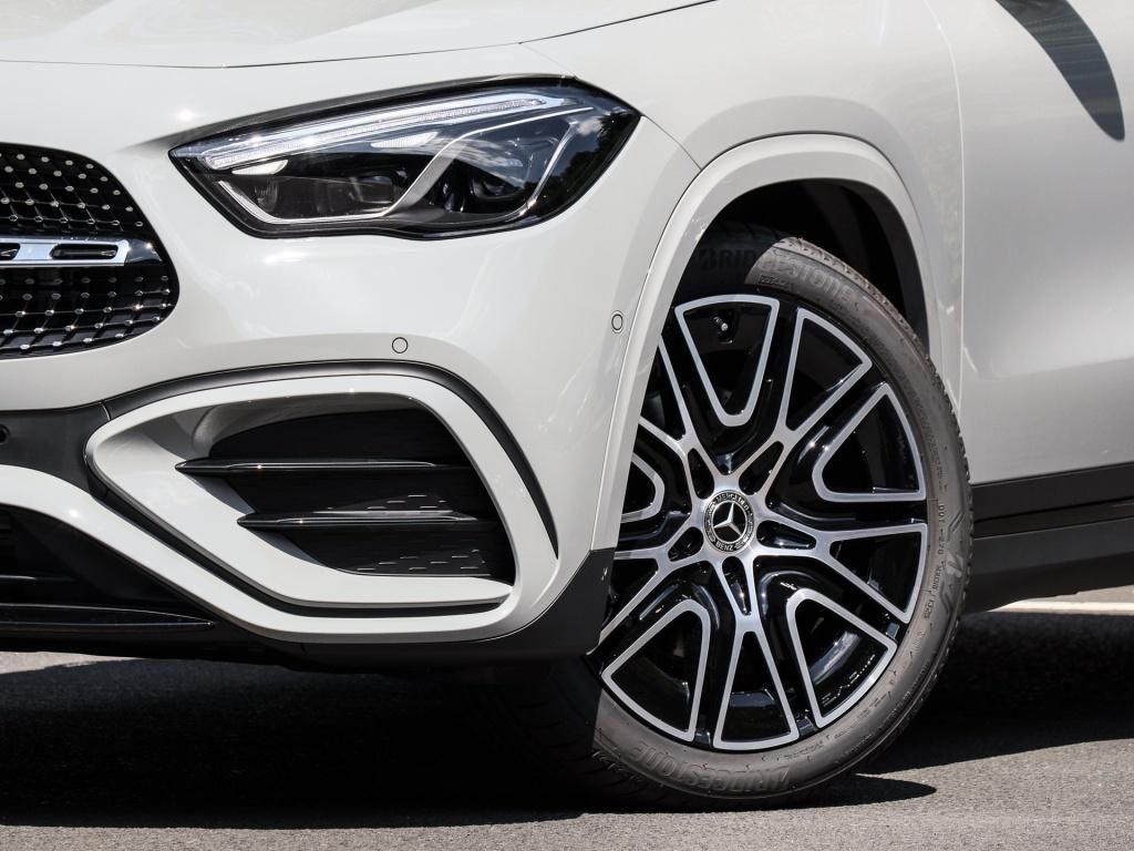 Mercedes-Benz GLA 220 2025 г. Серый, пробег 24500 км