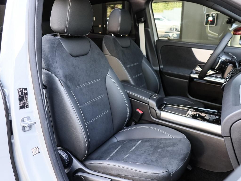 Mercedes-Benz GLA 220 2025 г. Серый, пробег 24500 км