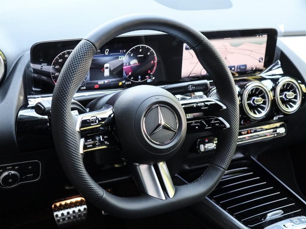 Mercedes-Benz GLA 220 2025 г. Серый, пробег 24500 км