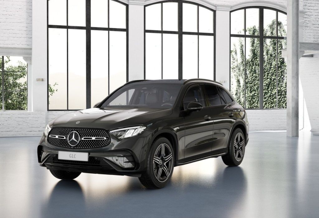 Mercedes-Benz GLC 200 2026 г. Серый, пробег 9500 км