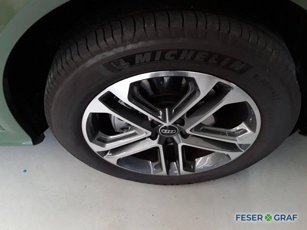 Audi Q5 2026 г. Зелёный, пробег 2202 км