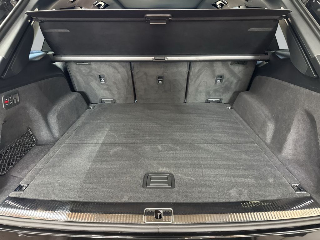 Audi SQ7 2022 г. Чёрный, пробег 56500 км