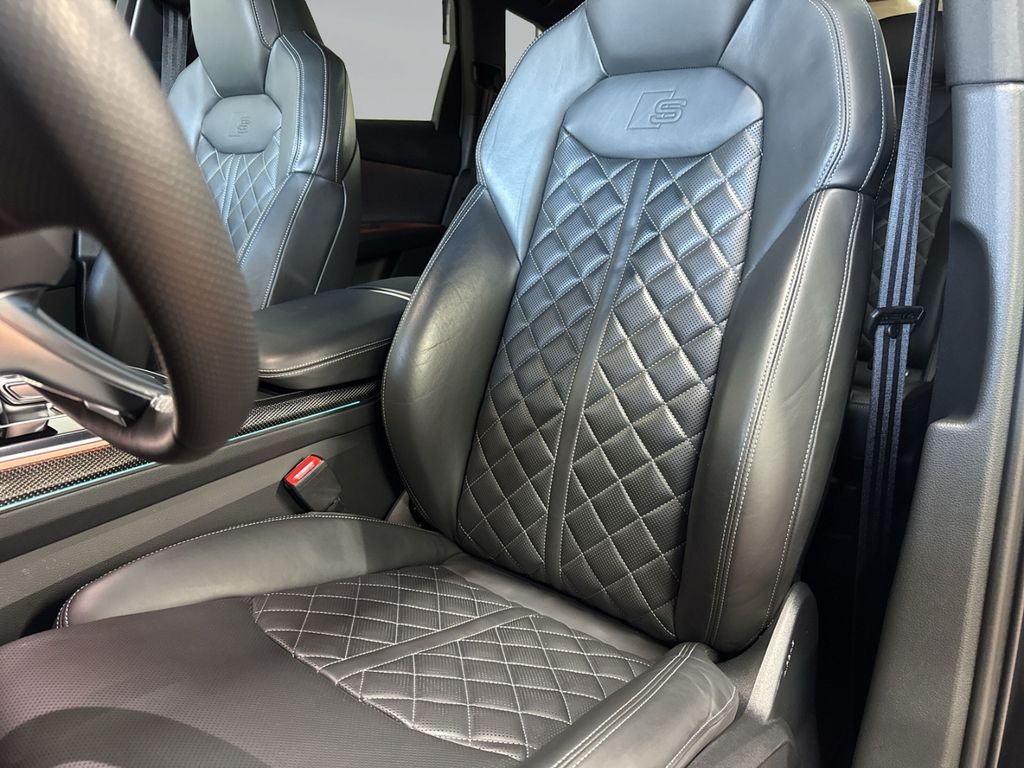 Audi SQ7 2022 г. Чёрный, пробег 56500 км