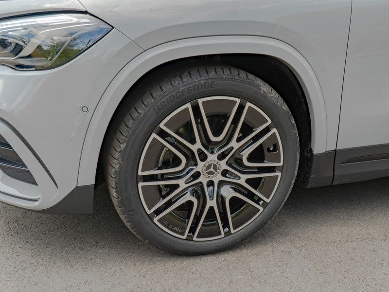 Mercedes-Benz GLA 250 2025 г. Серый, пробег 19900 км