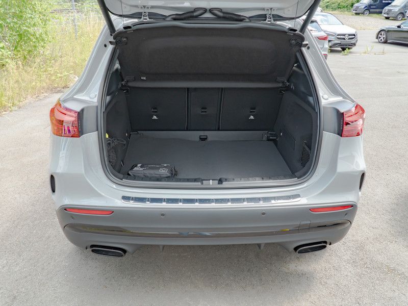 Mercedes-Benz GLA 250 2025 г. Серый, пробег 19900 км