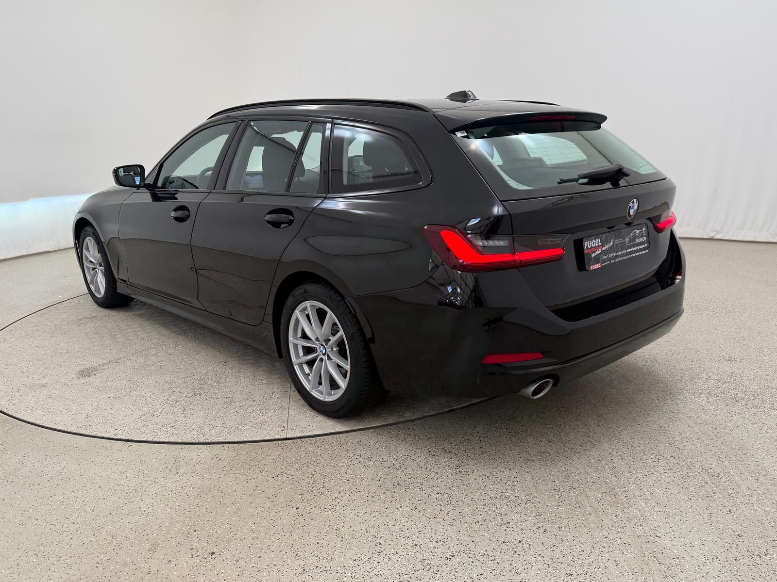 BMW 318 2025 г. Чёрный, пробег 48181 км