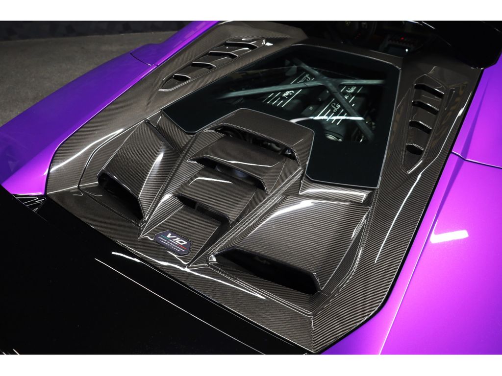 Lamborghini Huracán 2023 г. Фиолетовый, пробег 37890 км