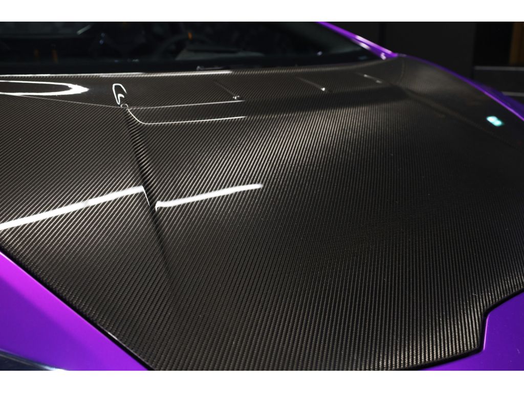 Lamborghini Huracán 2023 г. Фиолетовый, пробег 37890 км