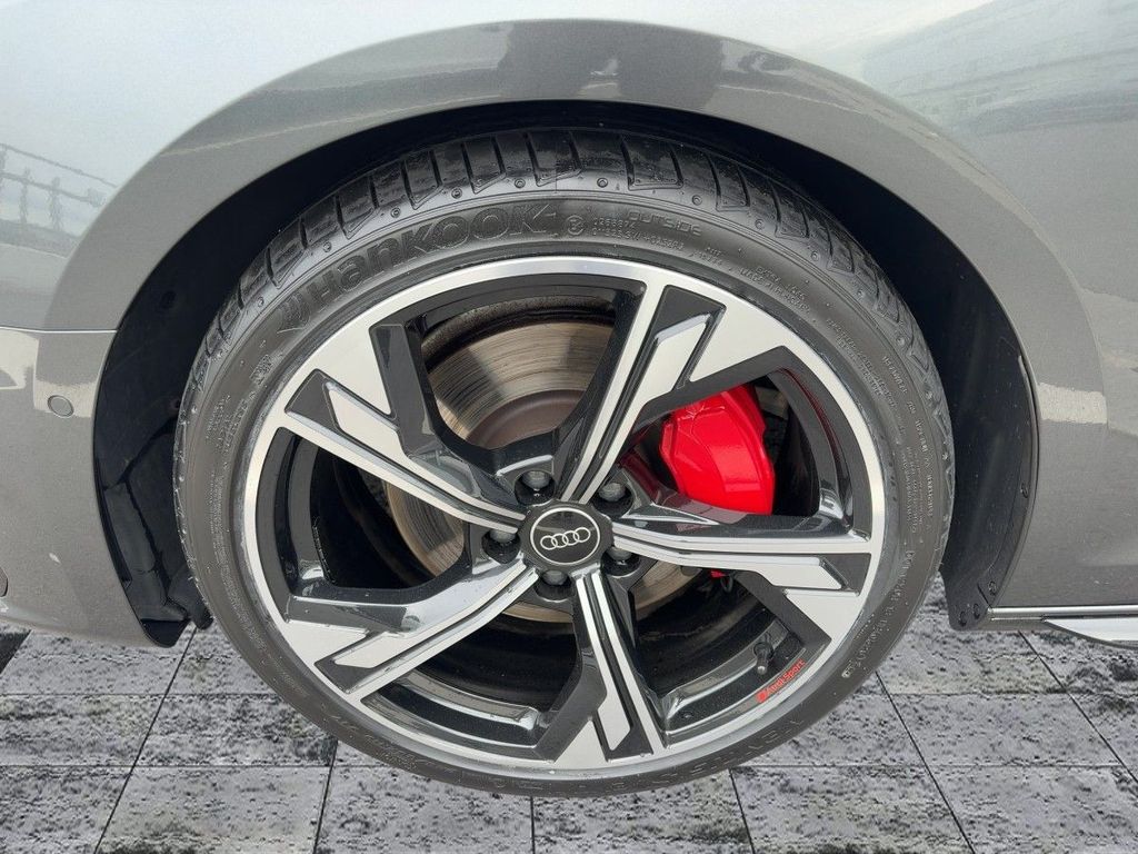 Audi A4 2023 г. Серый, пробег 32724 км