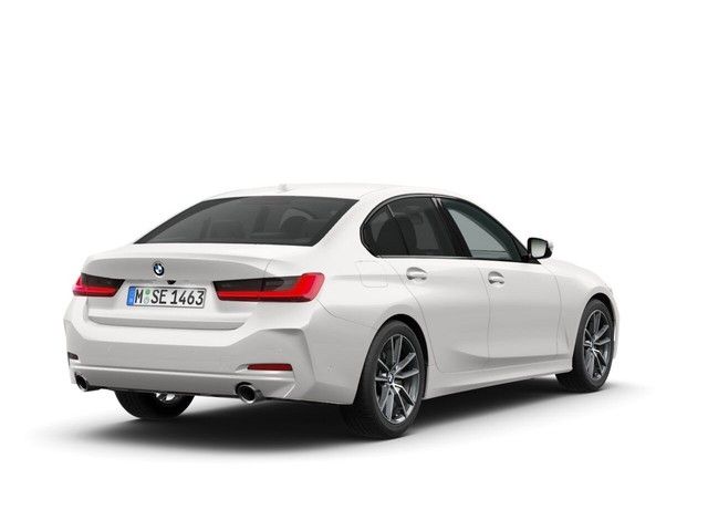 BMW 320 2023 г. Белый, пробег 49545 км