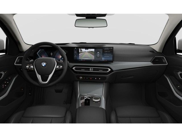 BMW 320 2023 г. Белый, пробег 49545 км