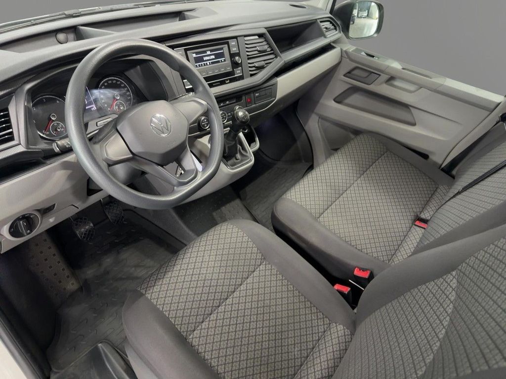 Volkswagen T6 CARAVELLE 2023 г. Белый, пробег 48117 км