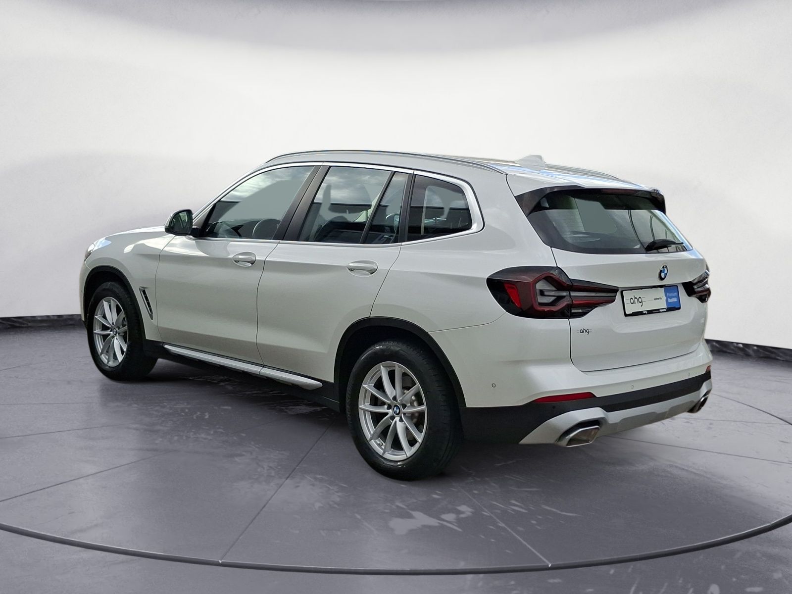 BMW X3 2022 г. Белый, пробег 19665 км