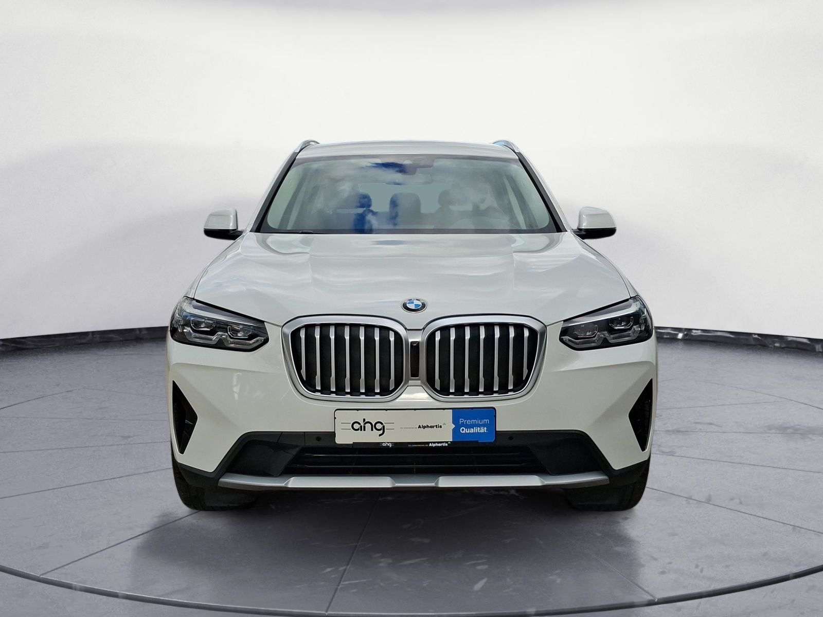 BMW X3 2022 г. Белый, пробег 19665 км