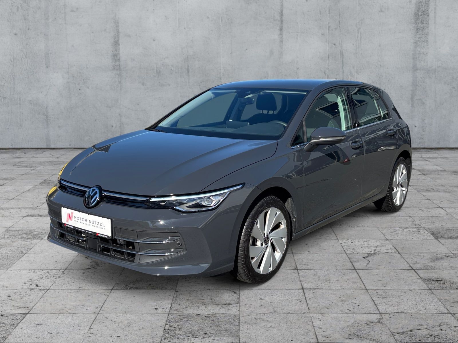 Volkswagen Golf 2025 г. Серый, пробег 14694 км